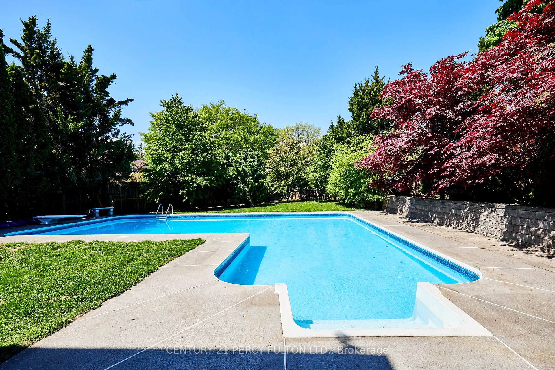 Photo 26 of 21 Robert Adams Drive, Clarington, Courtice — HOMEH