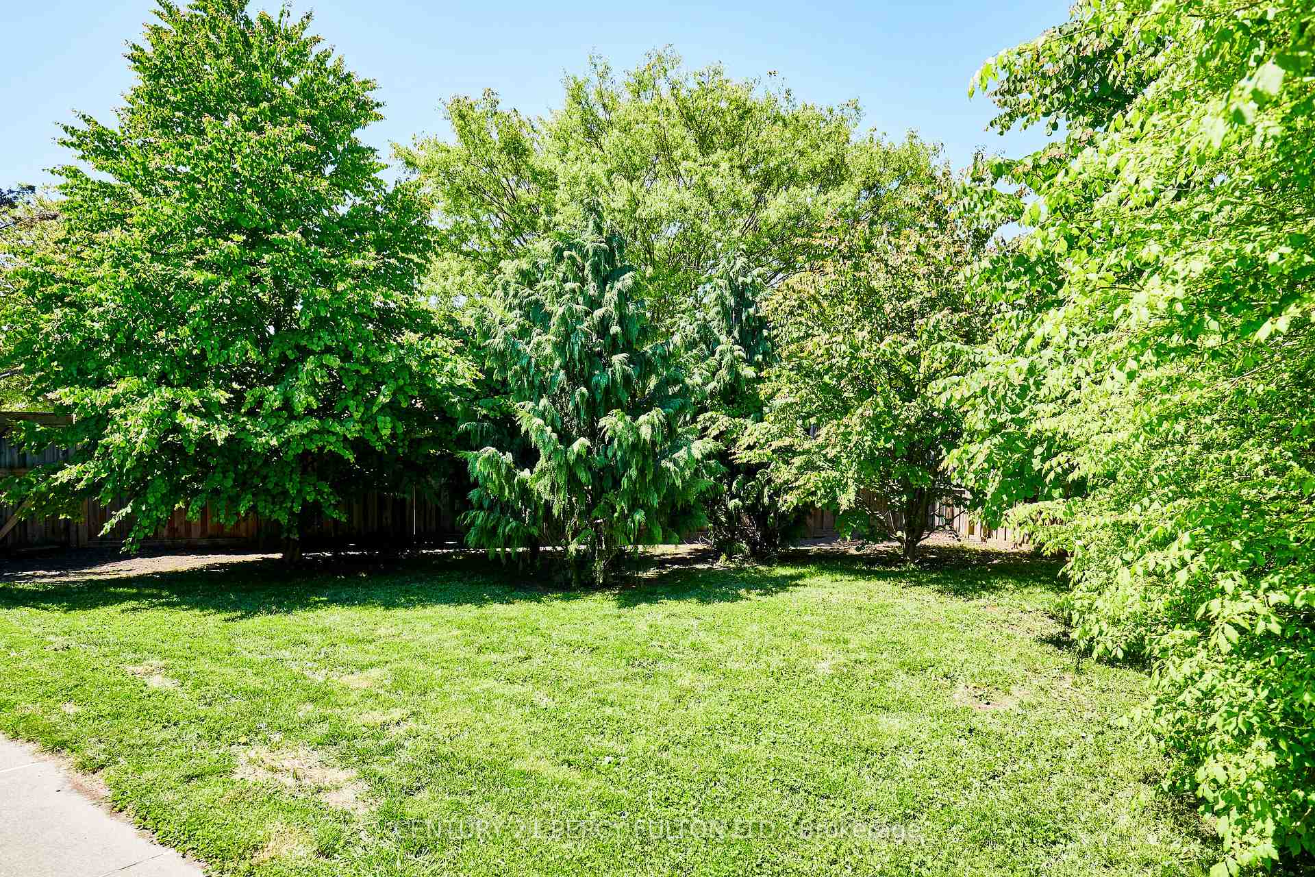 Photo 28 of 21 Robert Adams Drive, Clarington, Courtice — HOMEH