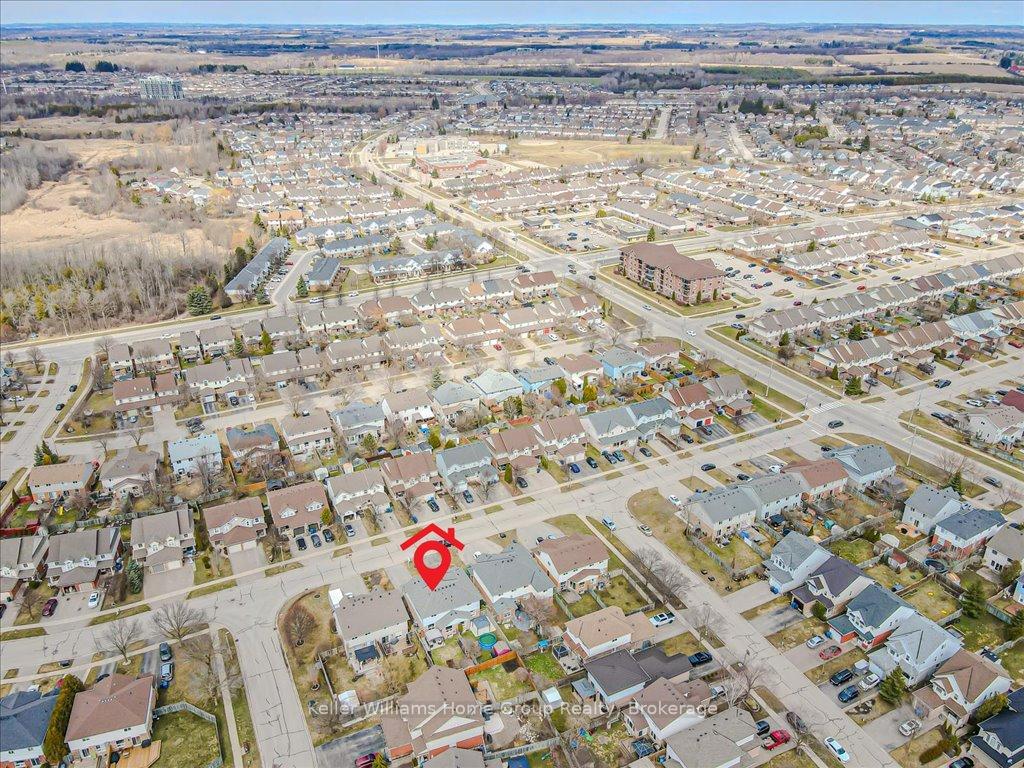 Photo 40 of 62 Kearney Street, Guelph, Grange Road — HOMEH