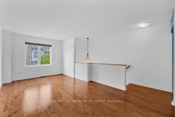 Photo 6 of 320 Gotham Private, Ottawa, Central Park — HOMEH