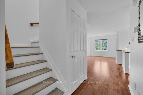 Photo 13 of 320 Gotham Private, Ottawa, Central Park — HOMEH