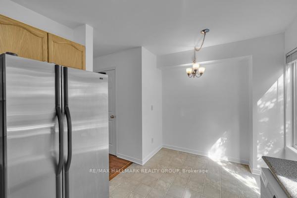 Photo 15 of 320 Gotham Private, Ottawa, Central Park — HOMEH