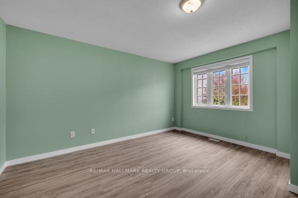 Photo 21 of 320 Gotham Private, Ottawa, Central Park — HOMEH