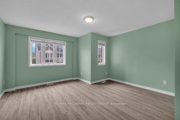 Photo 23 of 320 Gotham Private, Ottawa, Central Park — HOMEH
