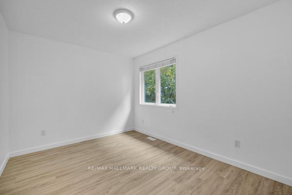 Photo 28 of 320 Gotham Private, Ottawa, Central Park — HOMEH