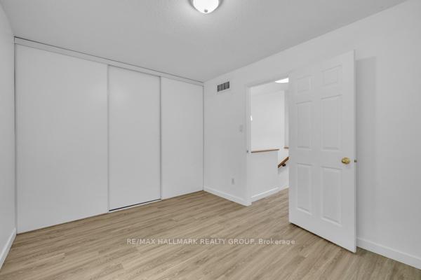 Photo 29 of 320 Gotham Private, Ottawa, Central Park — HOMEH
