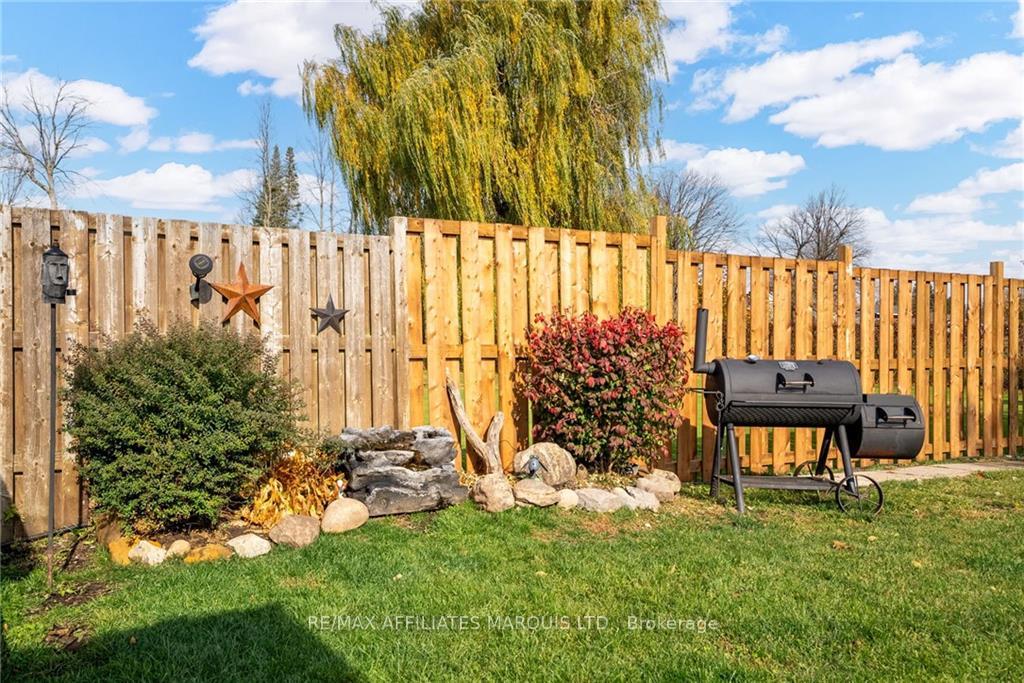 Photo 6 of 2747 Ross Avenue, Cornwall — HOMEH