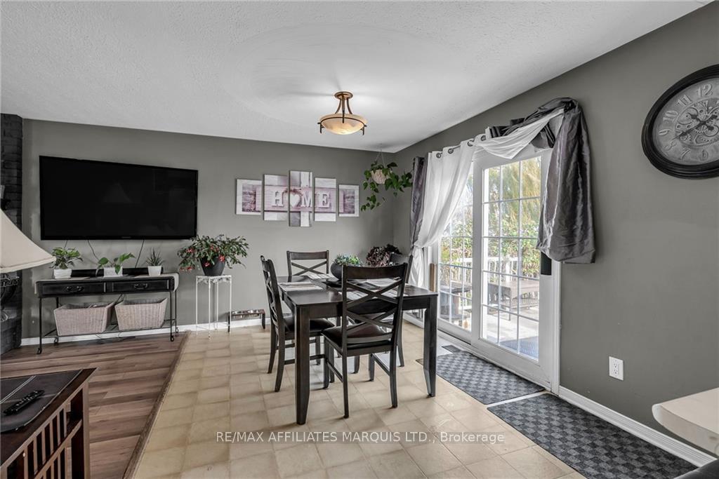 Photo 18 of 2747 Ross Avenue, Cornwall — HOMEH