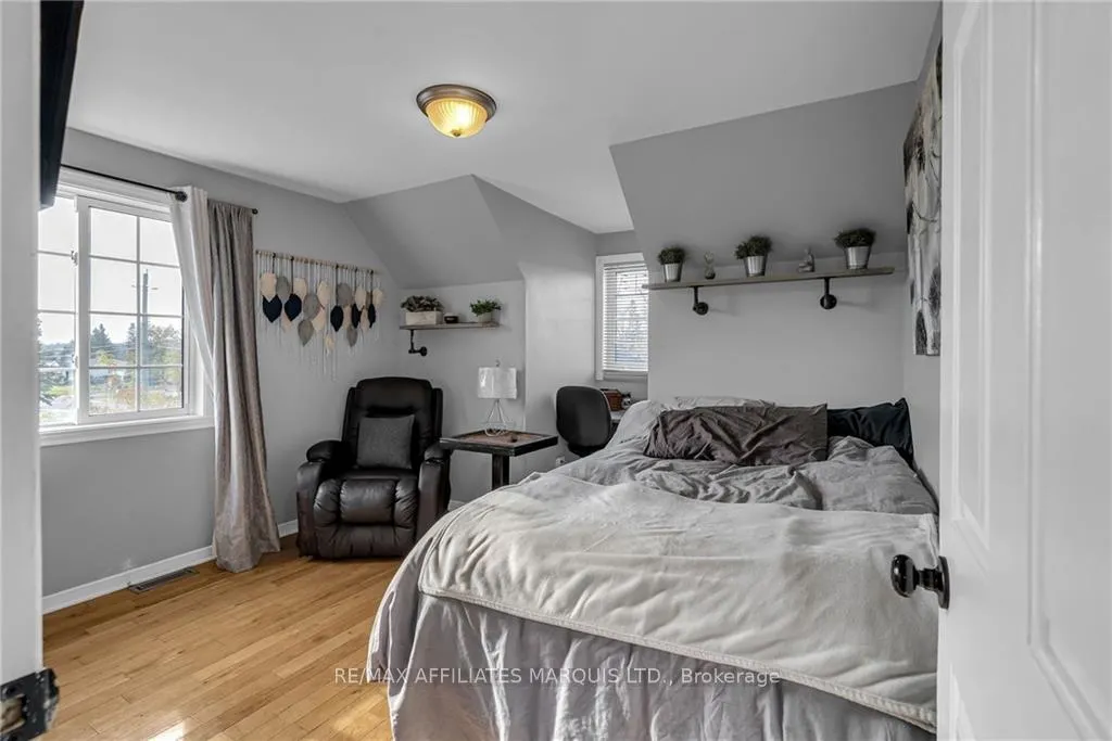 Photo 24 of 2747 Ross Avenue, Cornwall — HOMEH