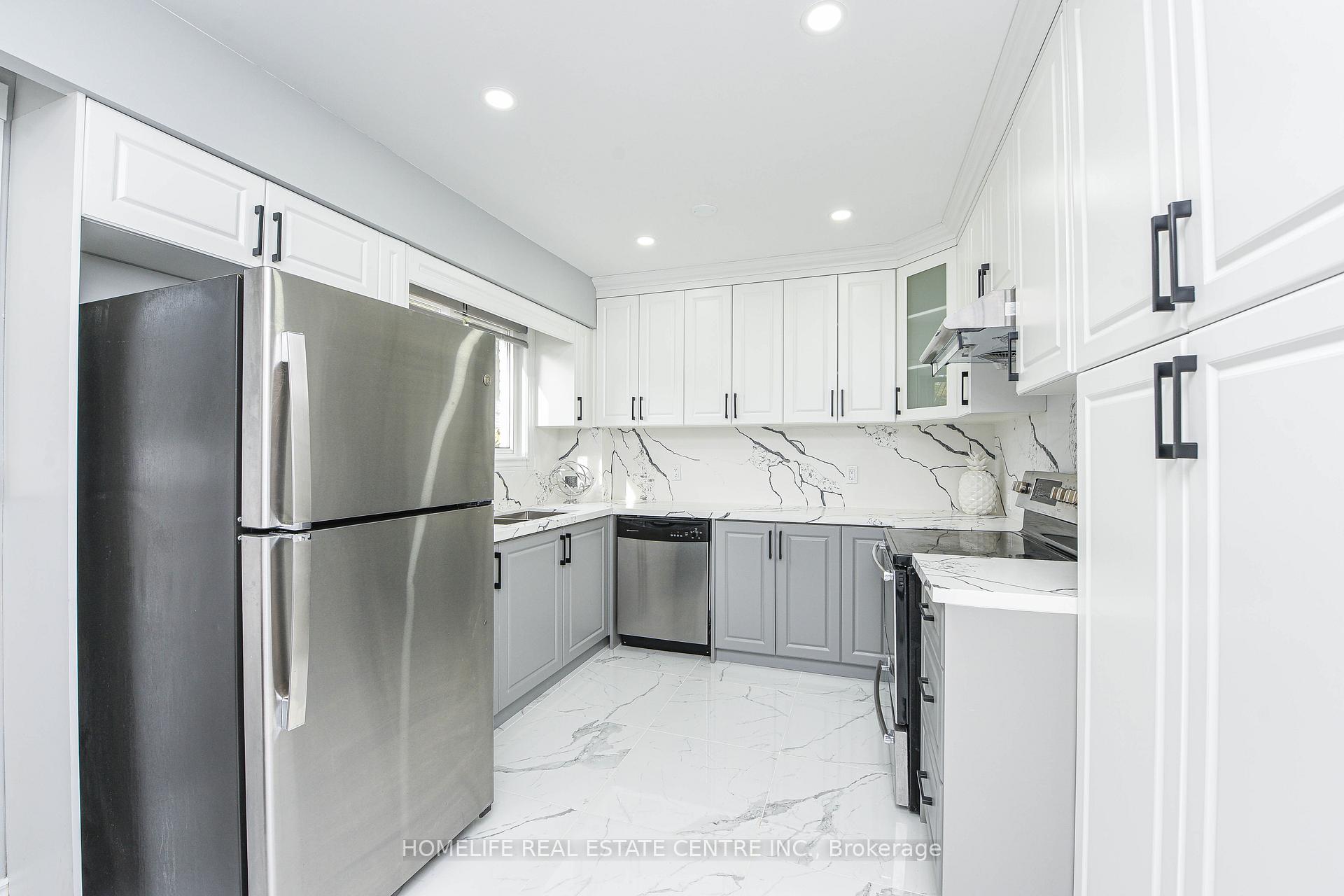 Photo 13 of 58 Wilton Drive, Brampton, Brampton East — HOMEH