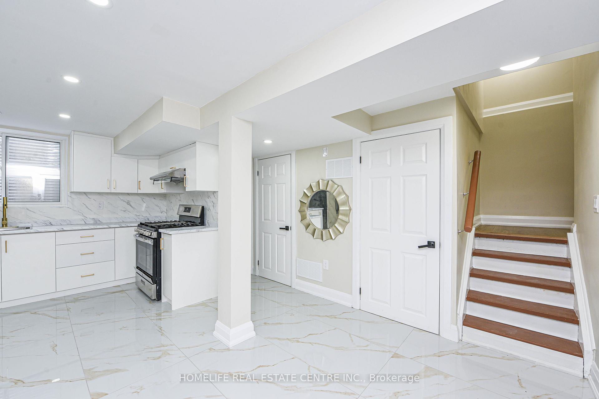 Photo 35 of 58 Wilton Drive, Brampton, Brampton East — HOMEH