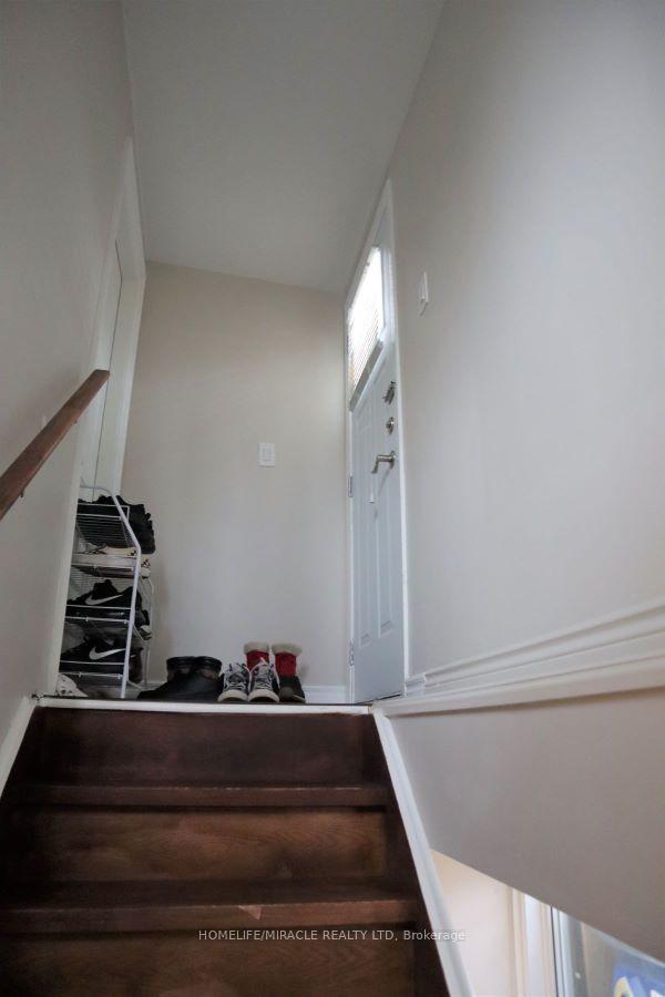 Photo 29 of 28 Holbrook Road, Hamilton, Westcliffe — HOMEH