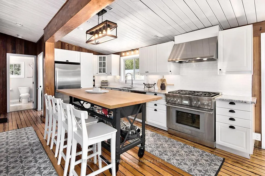 Photo 9 of 128 James Street S, Blue Mountains — HOMEH
