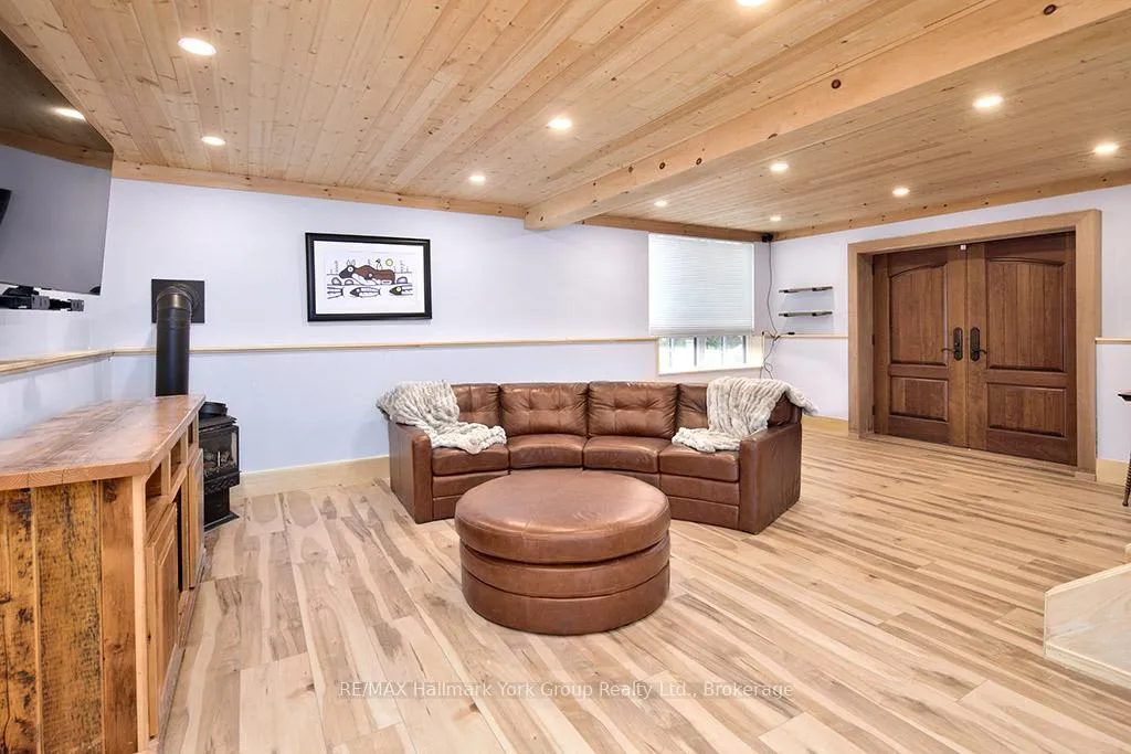 Photo 45 of 128 James Street S, Blue Mountains — HOMEH