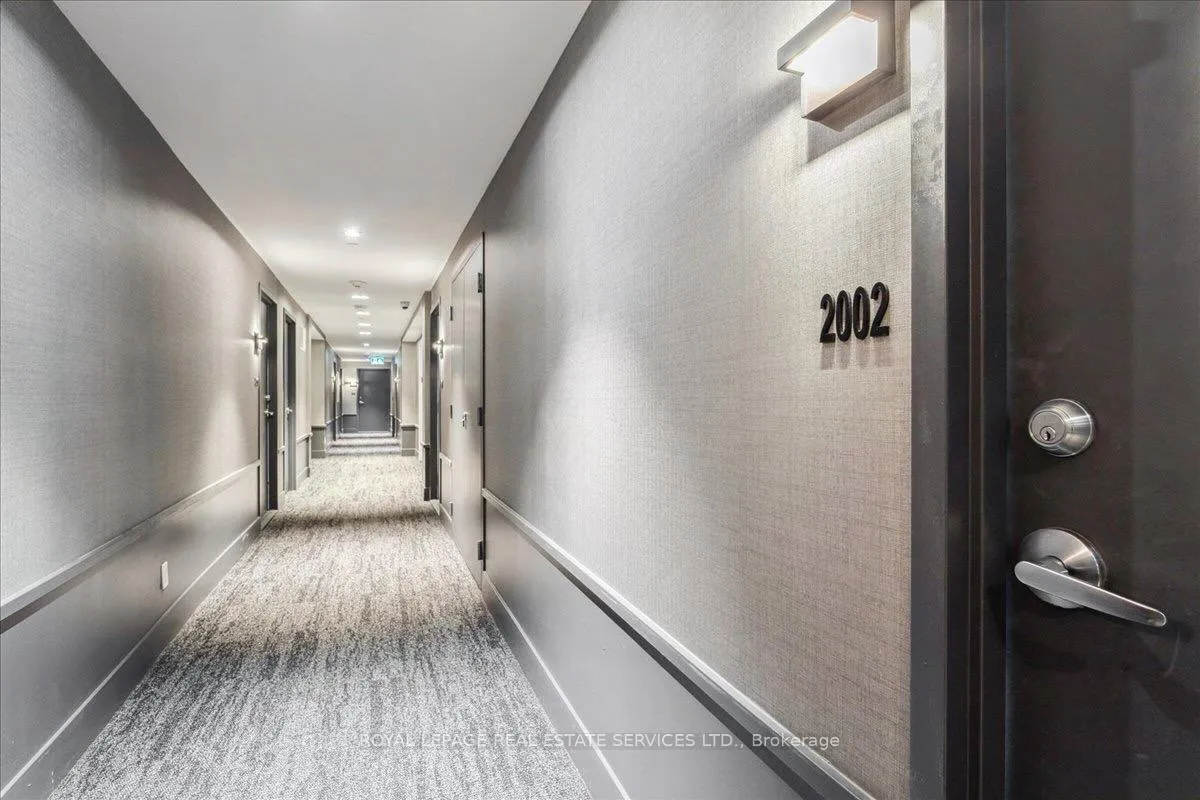 Photo 3 of Unit 2002, 297 Oak Walk Dr, Oakville, River Oaks — HOMEH