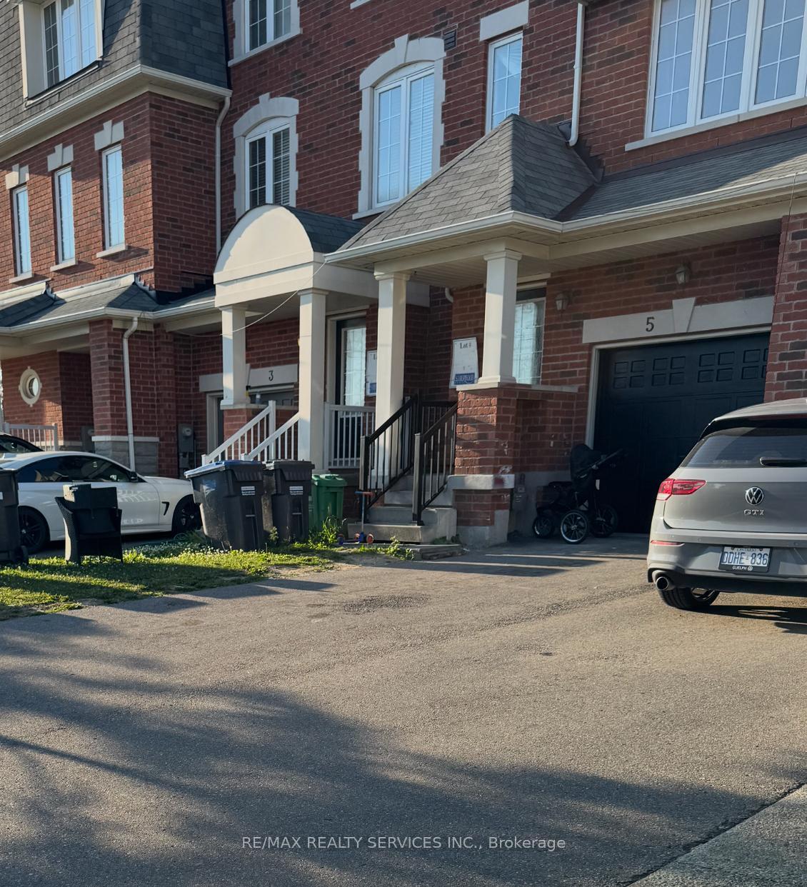 Photo 1 of 5 Sprucewood Road, Brampton, Heart Lake East — HOMEH
