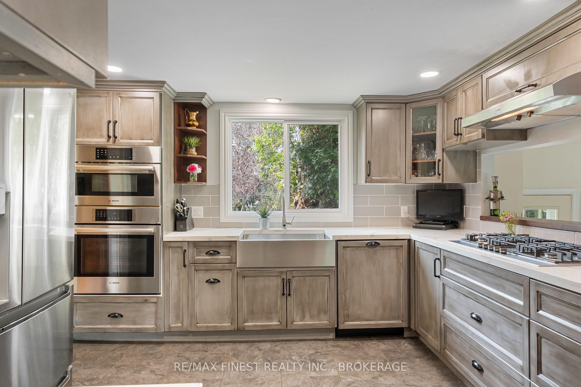 Photo 9 of 4902 Petworth Road, Frontenac, Frontenac South — HOMEH