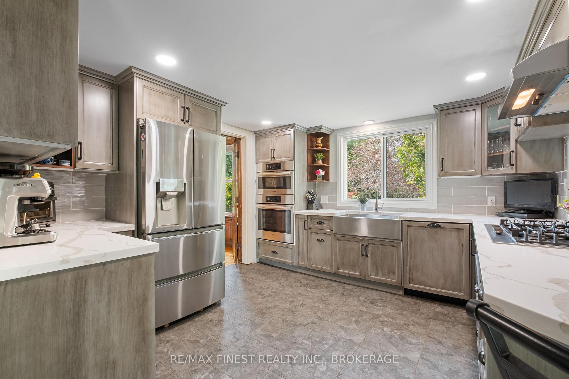 Photo 10 of 4902 Petworth Road, Frontenac, Frontenac South — HOMEH