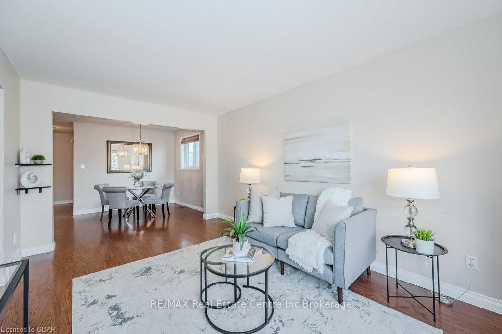 Photo 3 of 115 Melran Drive, Cambridge — HOMEH