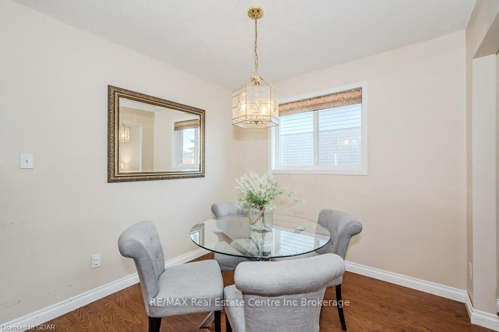 Photo 4 of 115 Melran Drive, Cambridge — HOMEH
