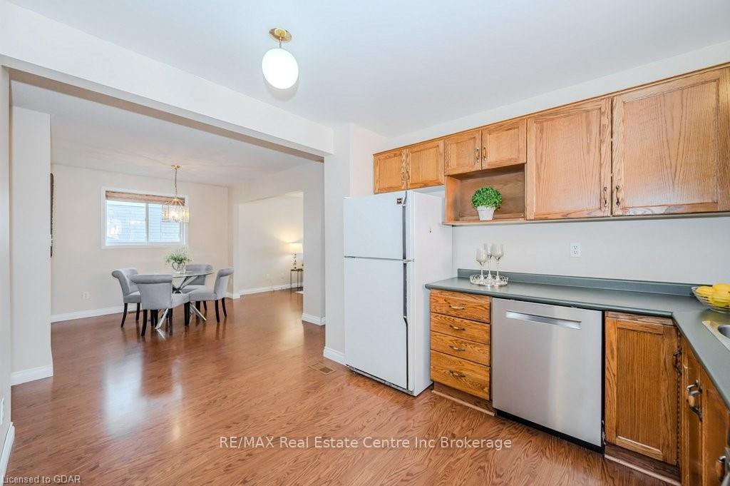 Photo 9 of 115 Melran Drive, Cambridge — HOMEH