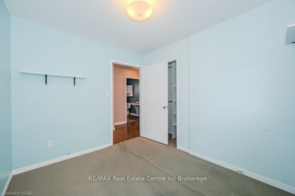 Photo 11 of 115 Melran Drive, Cambridge — HOMEH