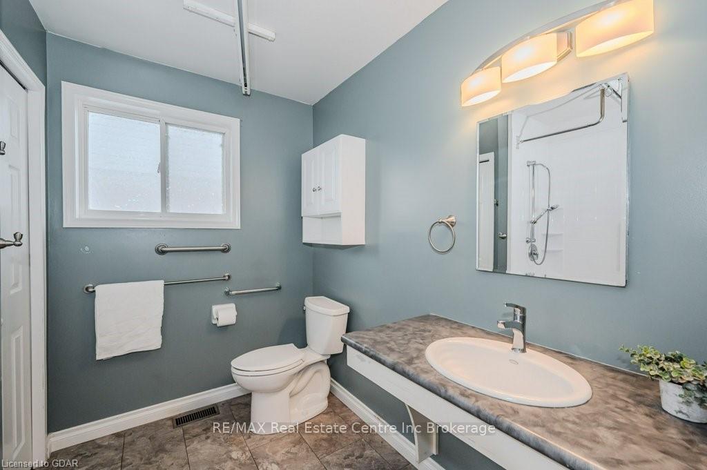 Photo 13 of 115 Melran Drive, Cambridge — HOMEH