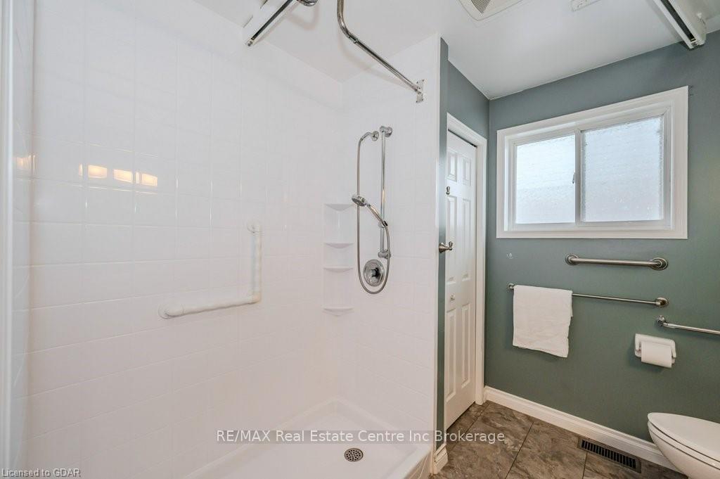 Photo 14 of 115 Melran Drive, Cambridge — HOMEH