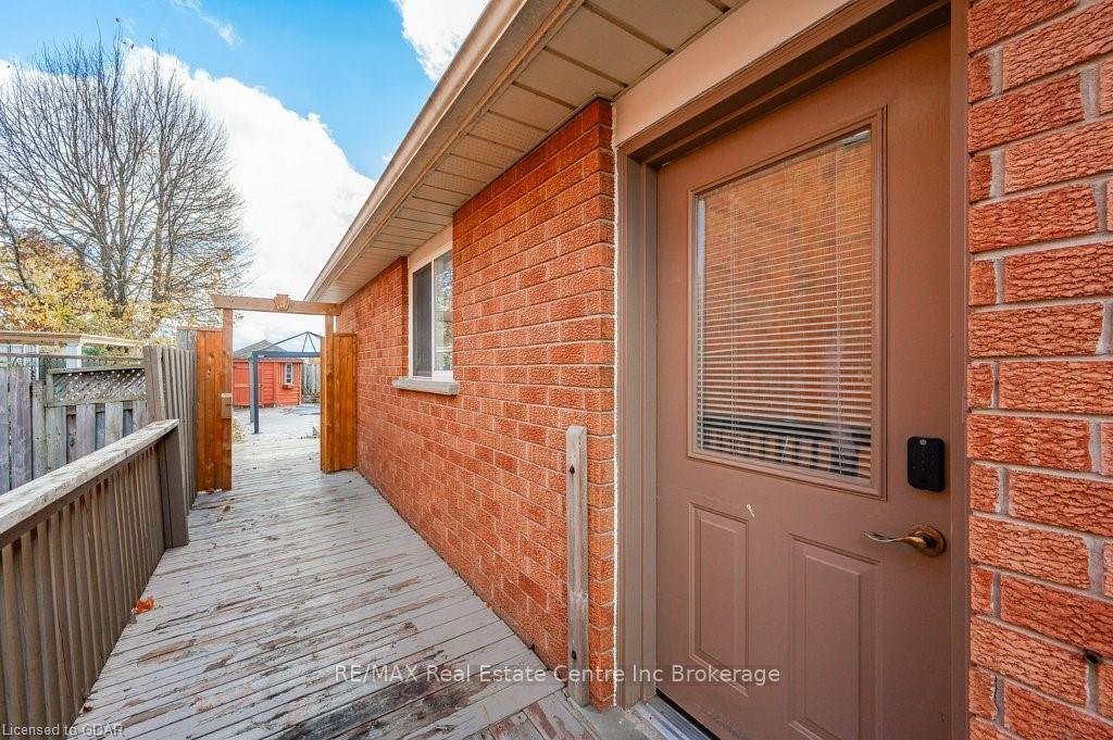 Photo 21 of 115 Melran Drive, Cambridge — HOMEH