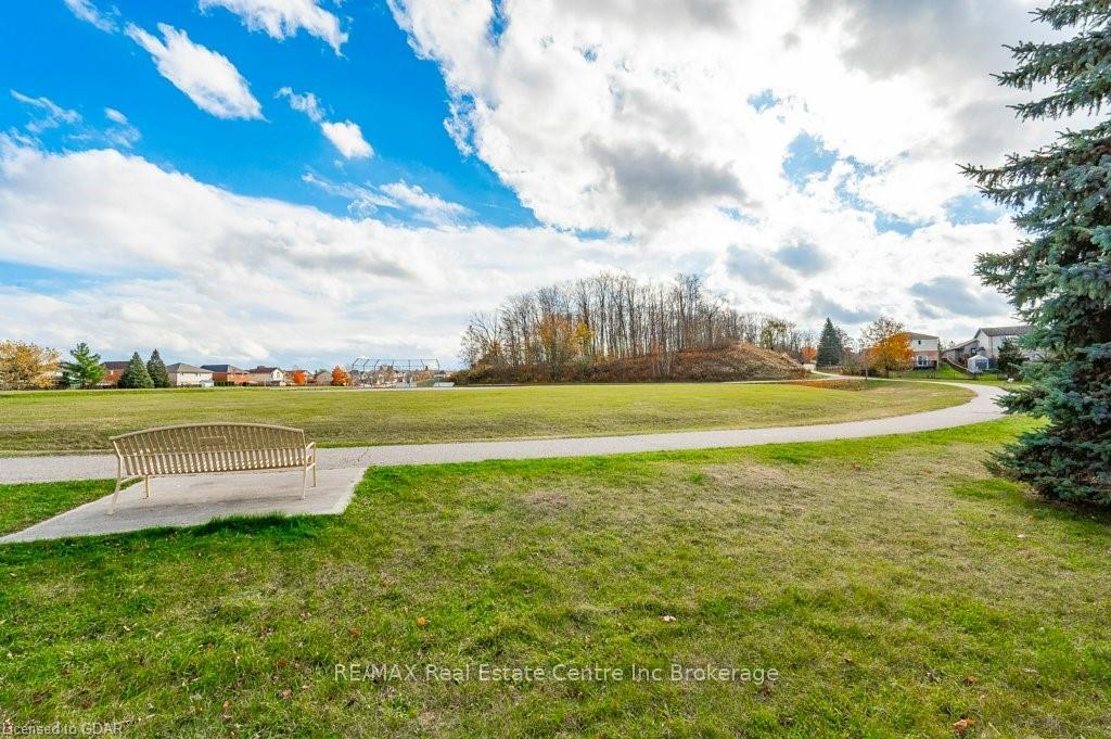 Photo 28 of 115 Melran Drive, Cambridge — HOMEH
