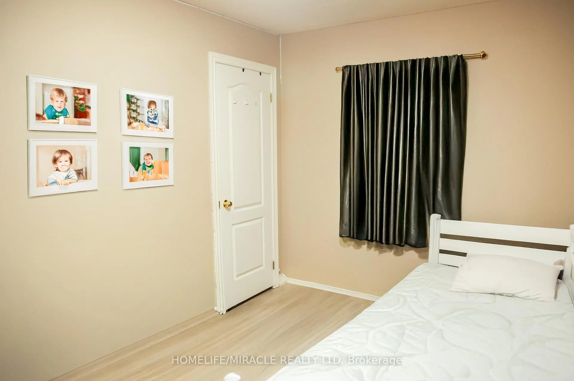 Photo 10 of 67 Stollar Boulevard W, Barrie, Little Lake — HOMEH