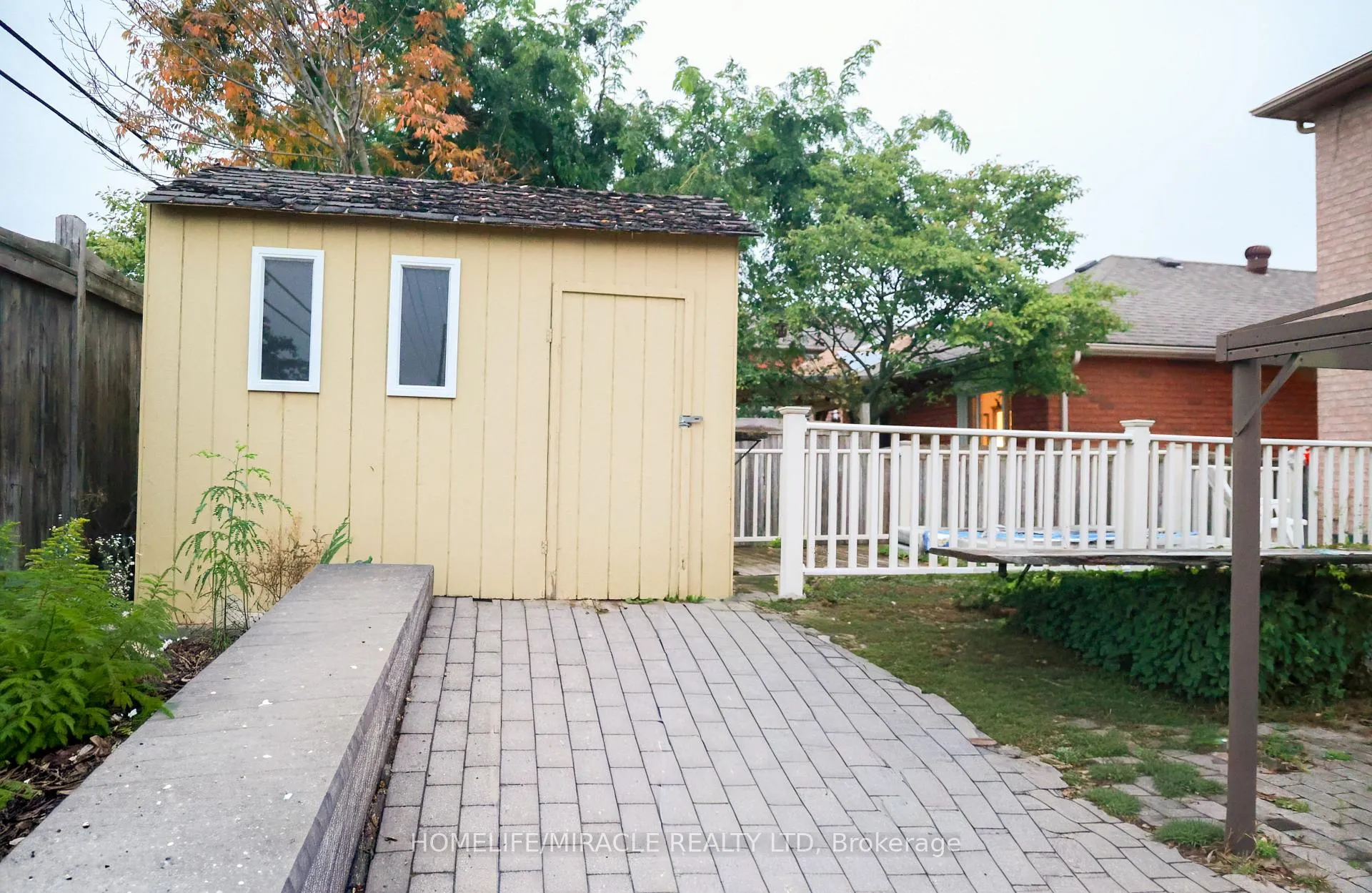 Photo 15 of 67 Stollar Boulevard W, Barrie, Little Lake — HOMEH
