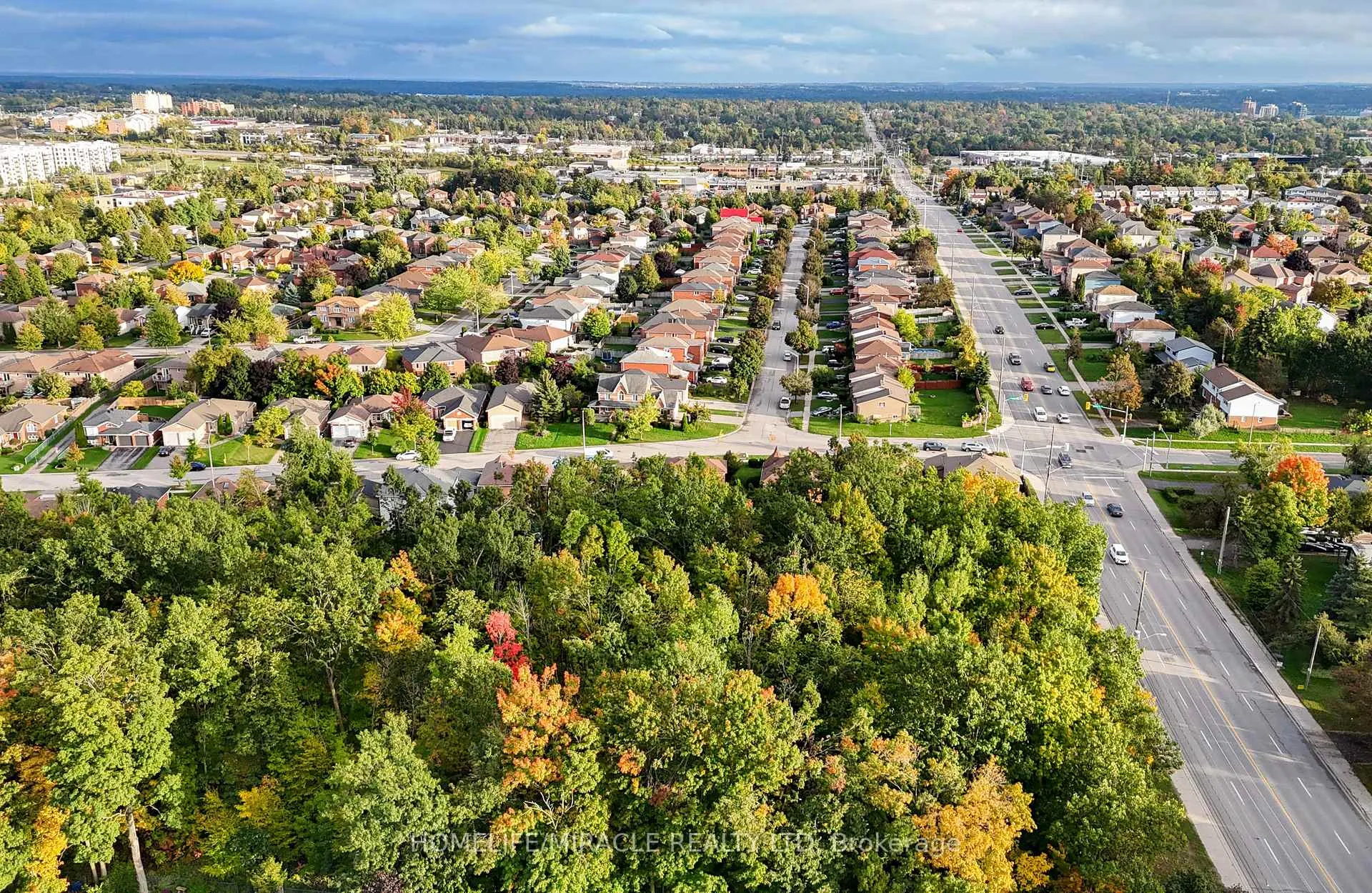 Photo 21 of 67 Stollar Boulevard W, Barrie, Little Lake — HOMEH