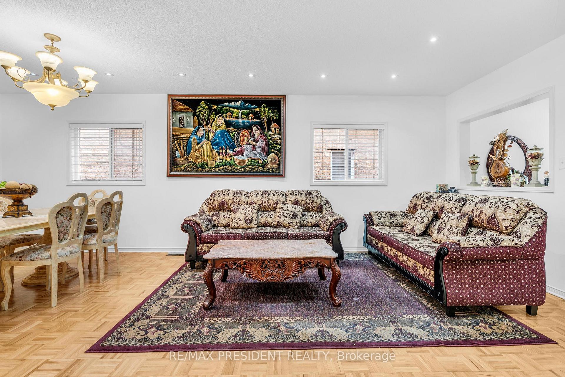 Photo 8 of 11 Oxtail Lane, Brampton, Fletcher's Creek Village — HOMEH