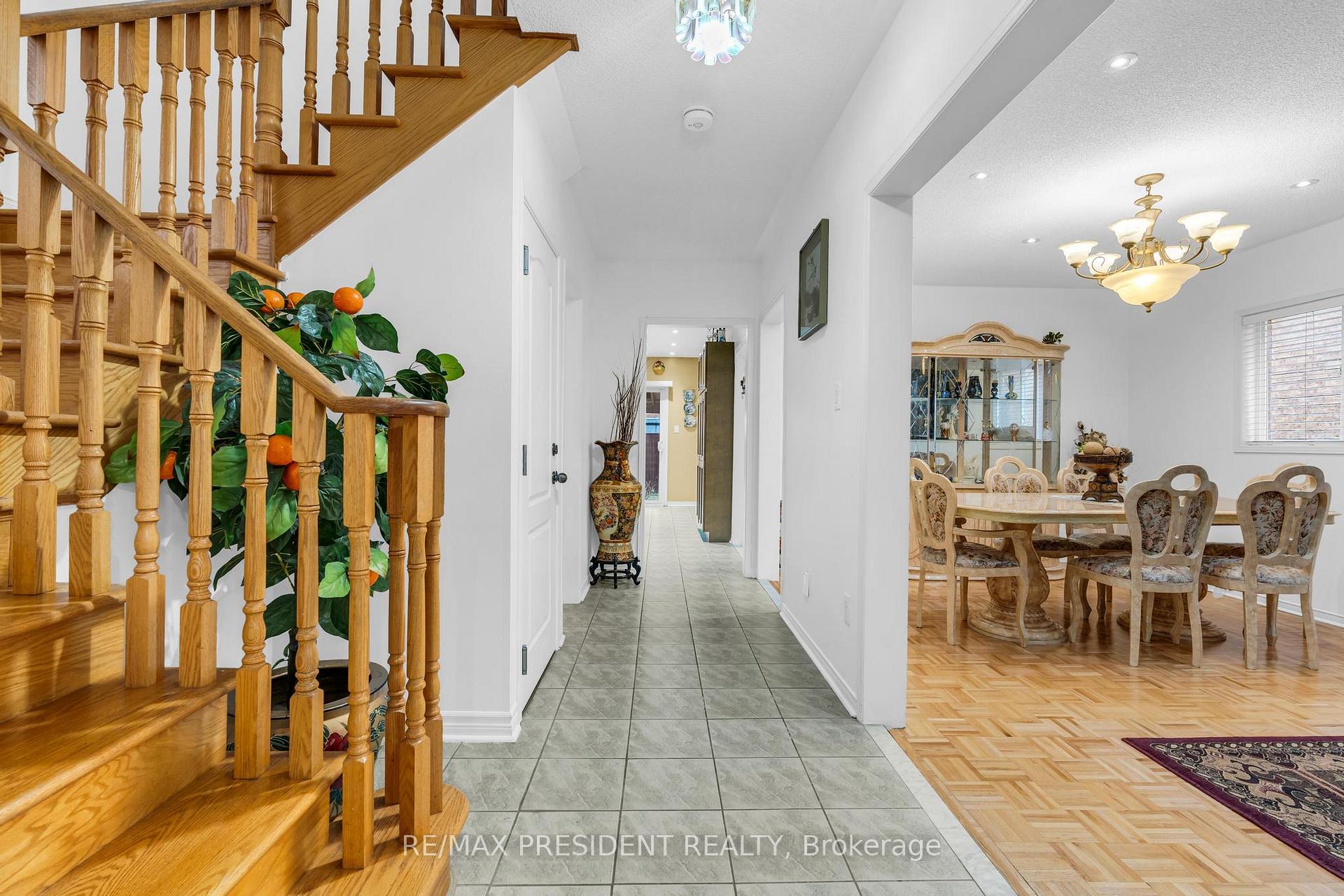 Photo 12 of 11 Oxtail Lane, Brampton, Fletcher's Creek Village — HOMEH