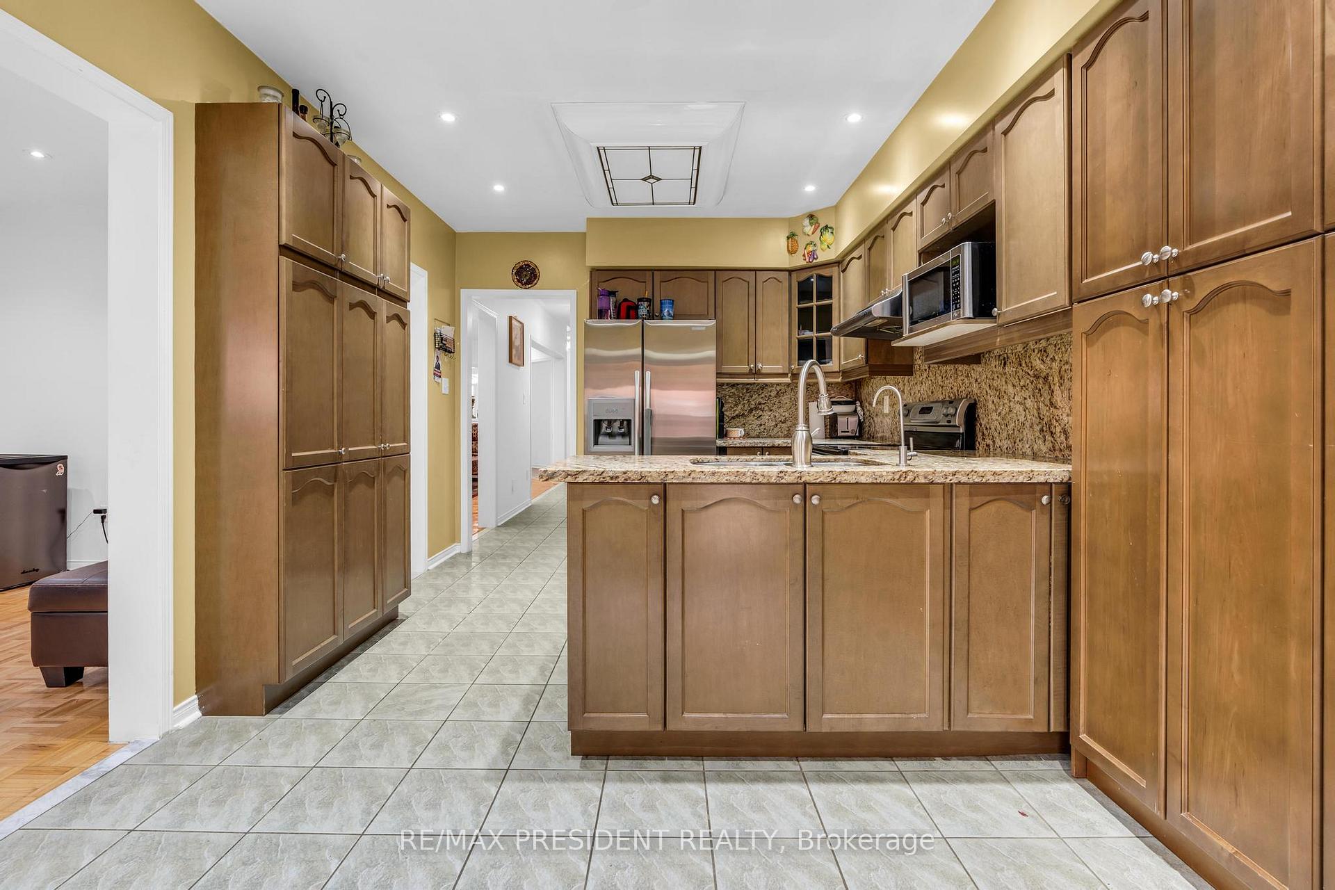 Photo 18 of 11 Oxtail Lane, Brampton, Fletcher's Creek Village — HOMEH