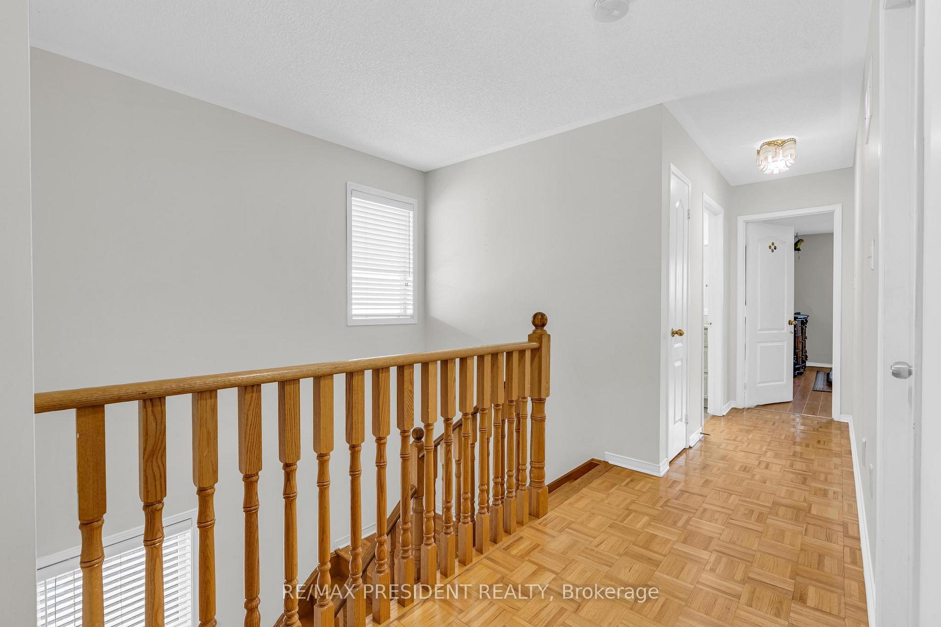 Photo 23 of 11 Oxtail Lane, Brampton, Fletcher's Creek Village — HOMEH