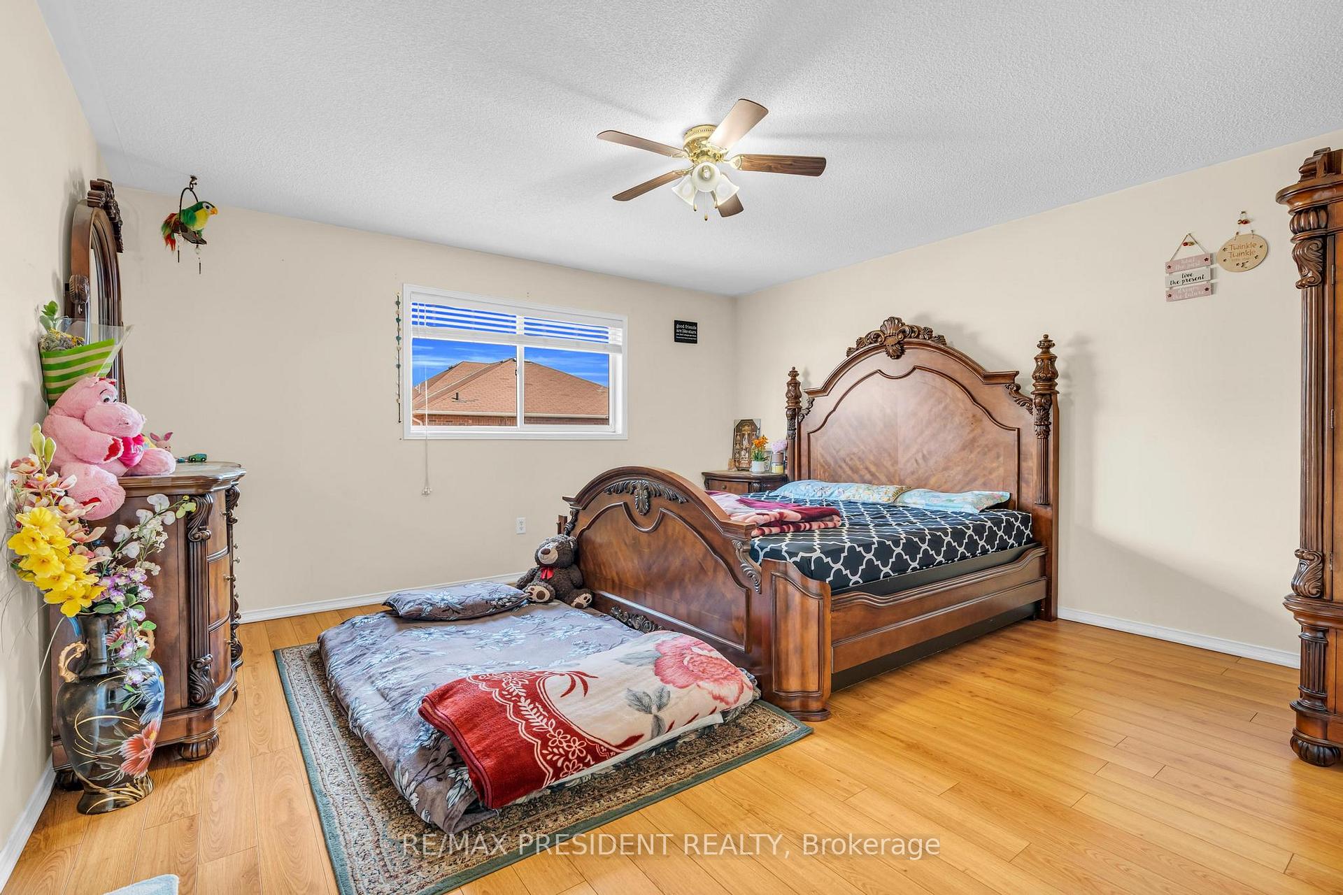 Photo 24 of 11 Oxtail Lane, Brampton, Fletcher's Creek Village — HOMEH