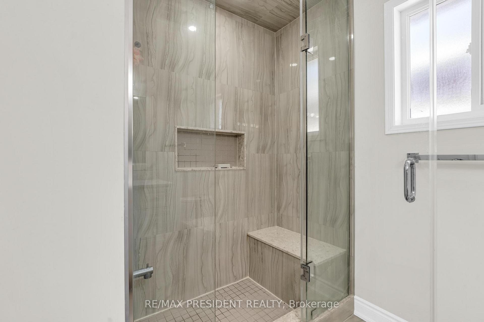 Photo 35 of 11 Oxtail Lane, Brampton, Fletcher's Creek Village — HOMEH