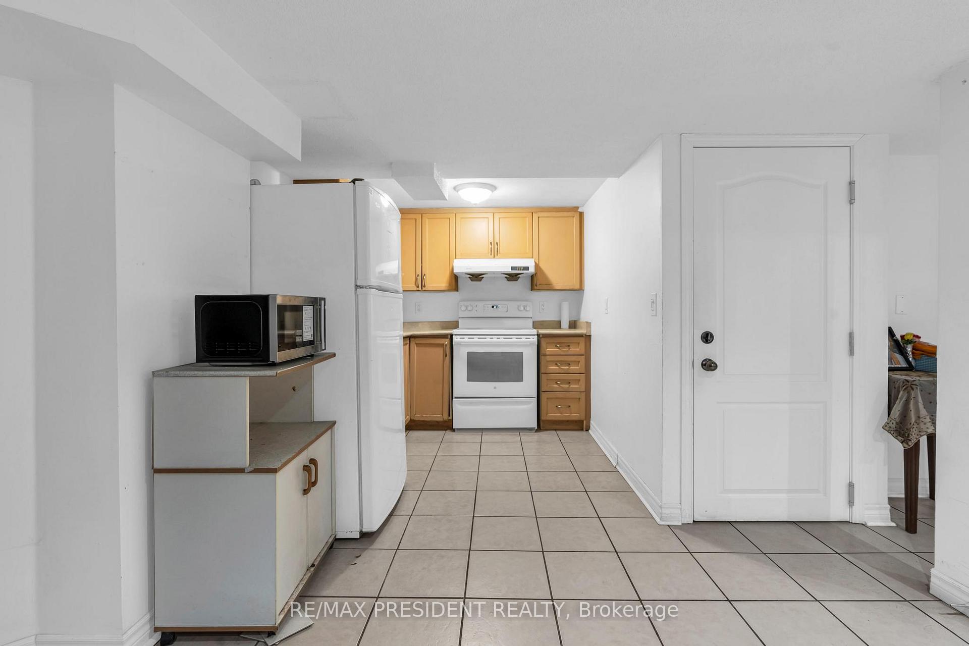Photo 39 of 11 Oxtail Lane, Brampton, Fletcher's Creek Village — HOMEH