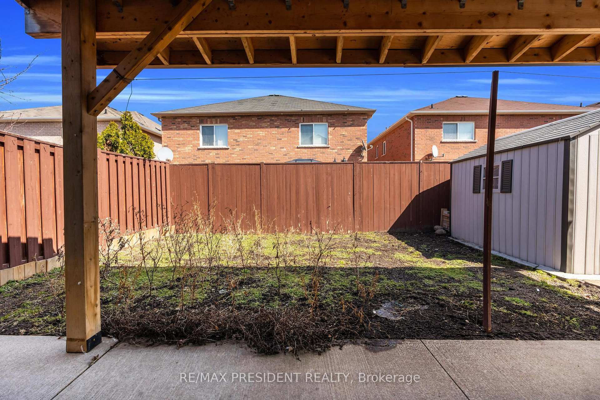 Photo 47 of 11 Oxtail Lane, Brampton, Fletcher's Creek Village — HOMEH