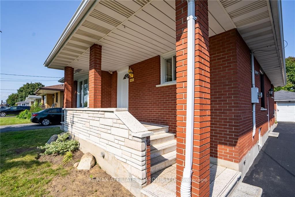 Photo 2 of 1413 Churchill Street, Cornwall — HOMEH