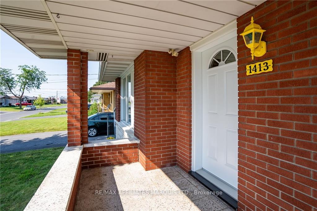 Photo 3 of 1413 Churchill Street, Cornwall — HOMEH