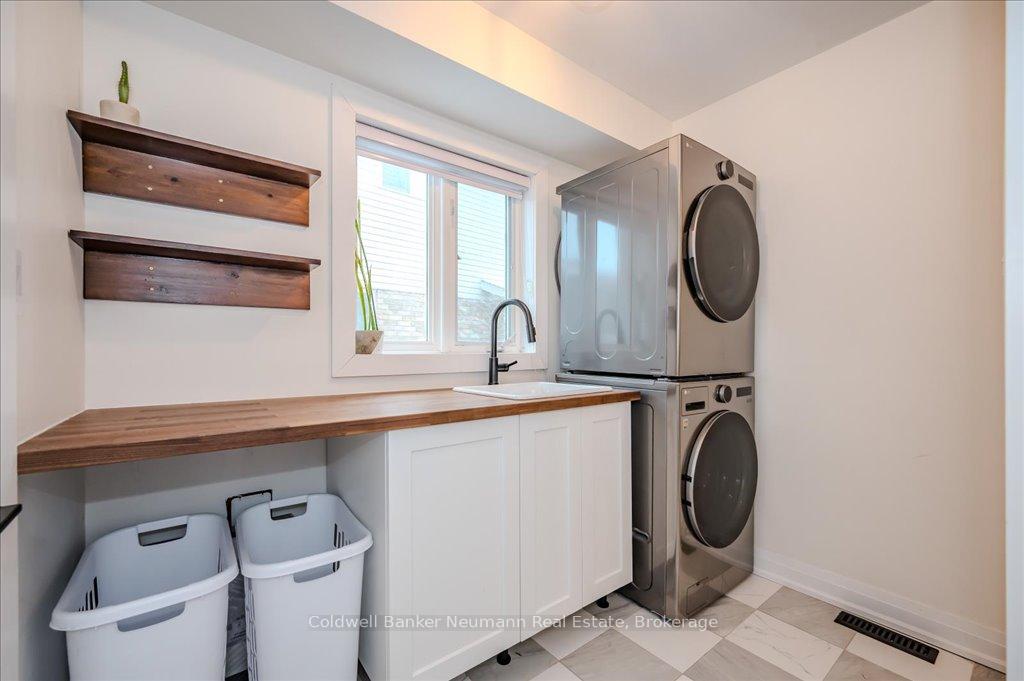 Photo 18 of 96 Pheasant Run Drive, Guelph, Kortright Hills — HOMEH