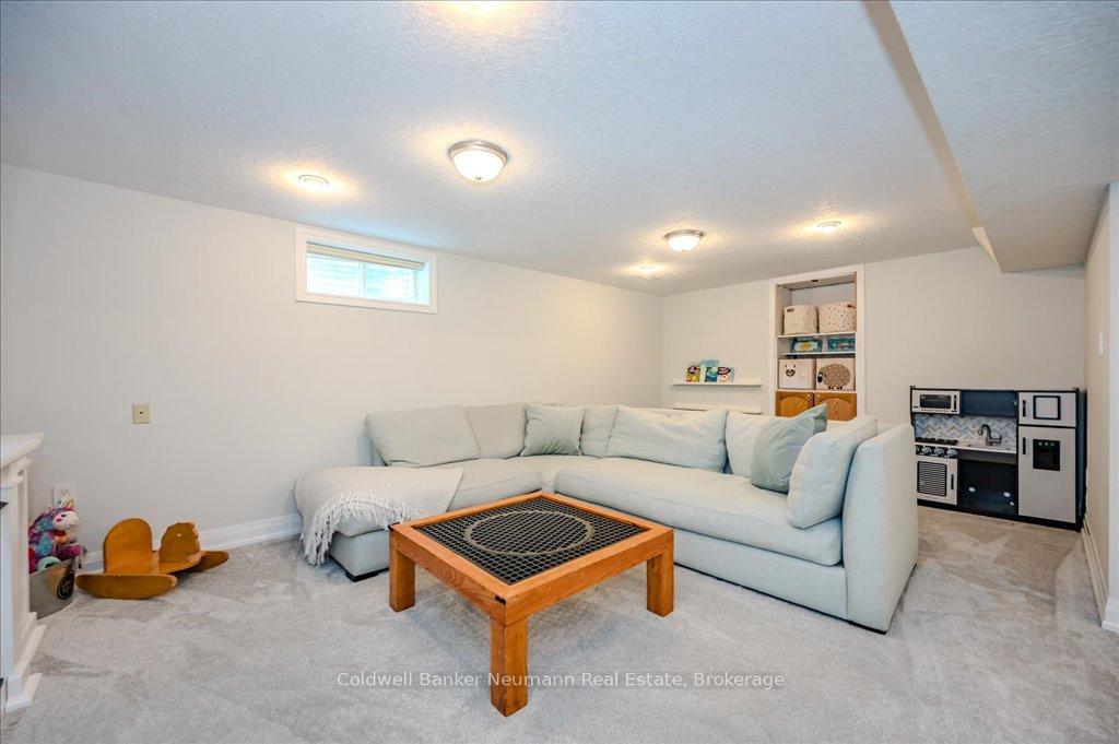 Photo 30 of 96 Pheasant Run Drive, Guelph, Kortright Hills — HOMEH