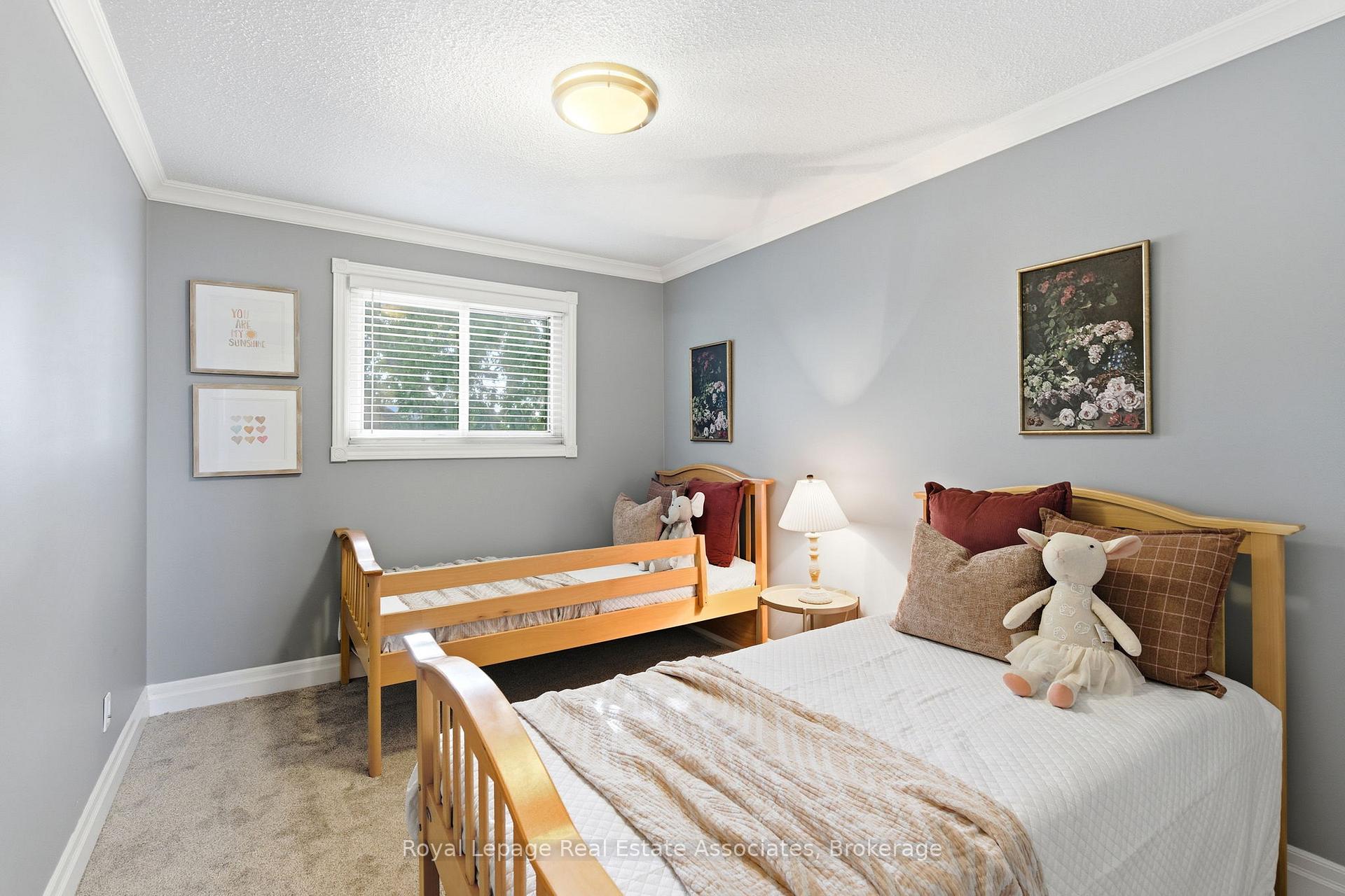 Photo 22 of 60 Newbridge Crescent, Brampton, Westgate — HOMEH
