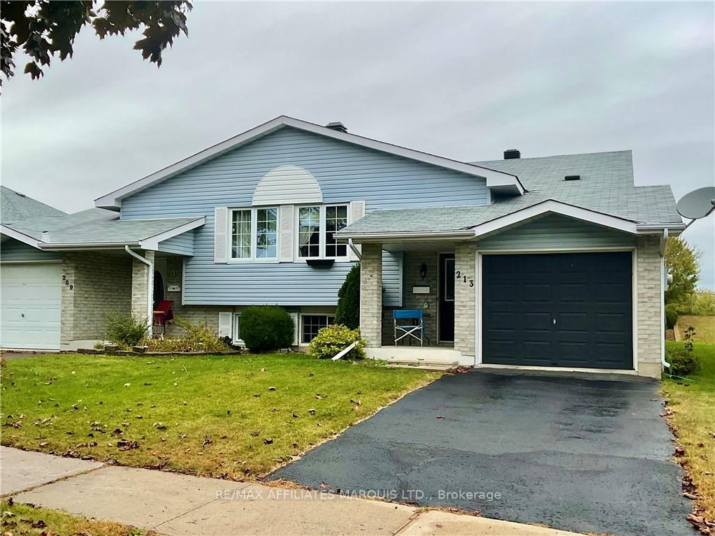 Front of 213 Northwoods Crescent