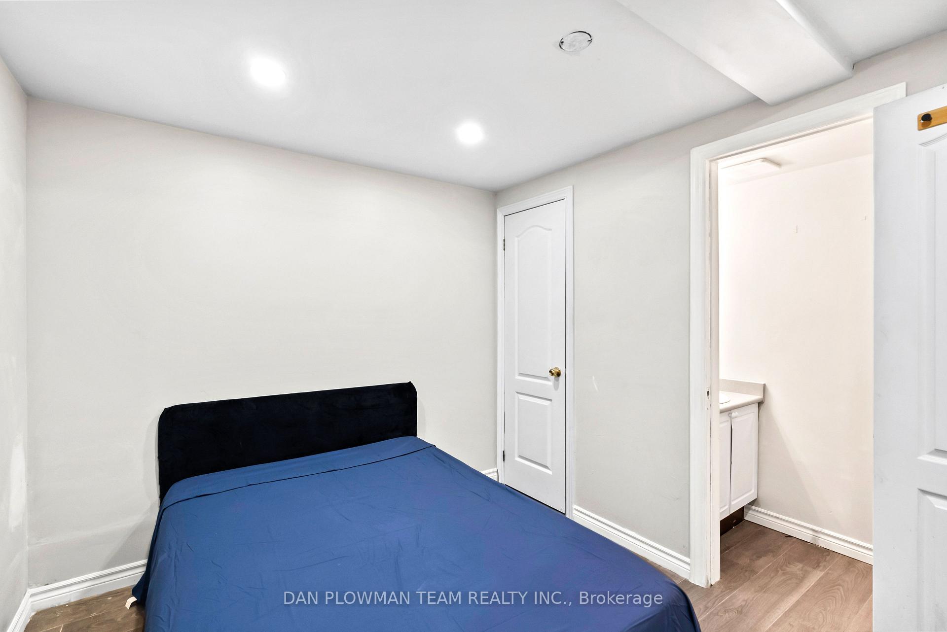 Photo 27 of 29 Barron Court, Clarington, Courtice — HOMEH