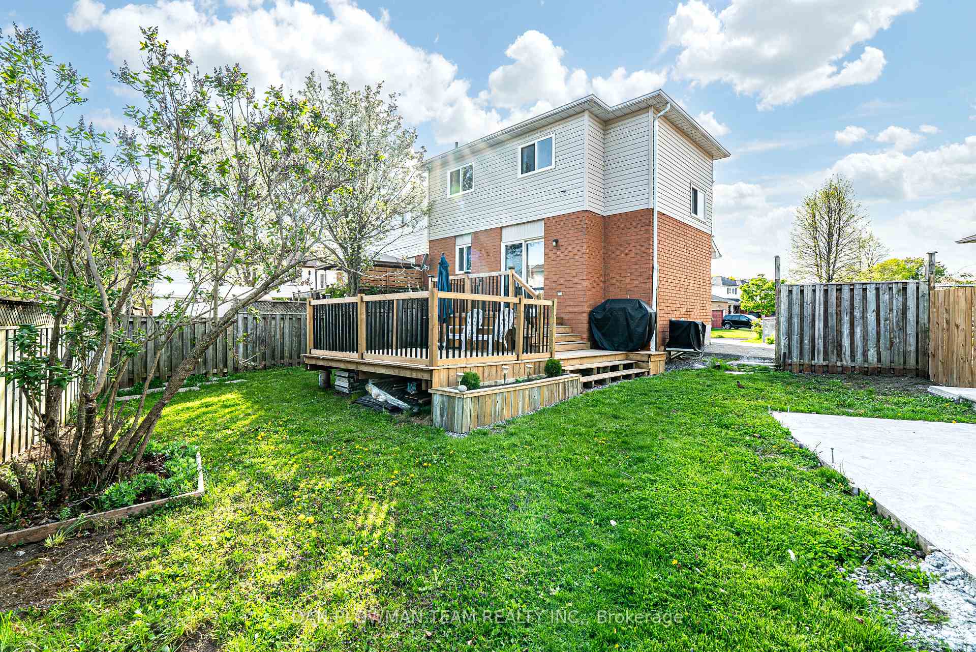 Photo 33 of 29 Barron Court, Clarington, Courtice — HOMEH