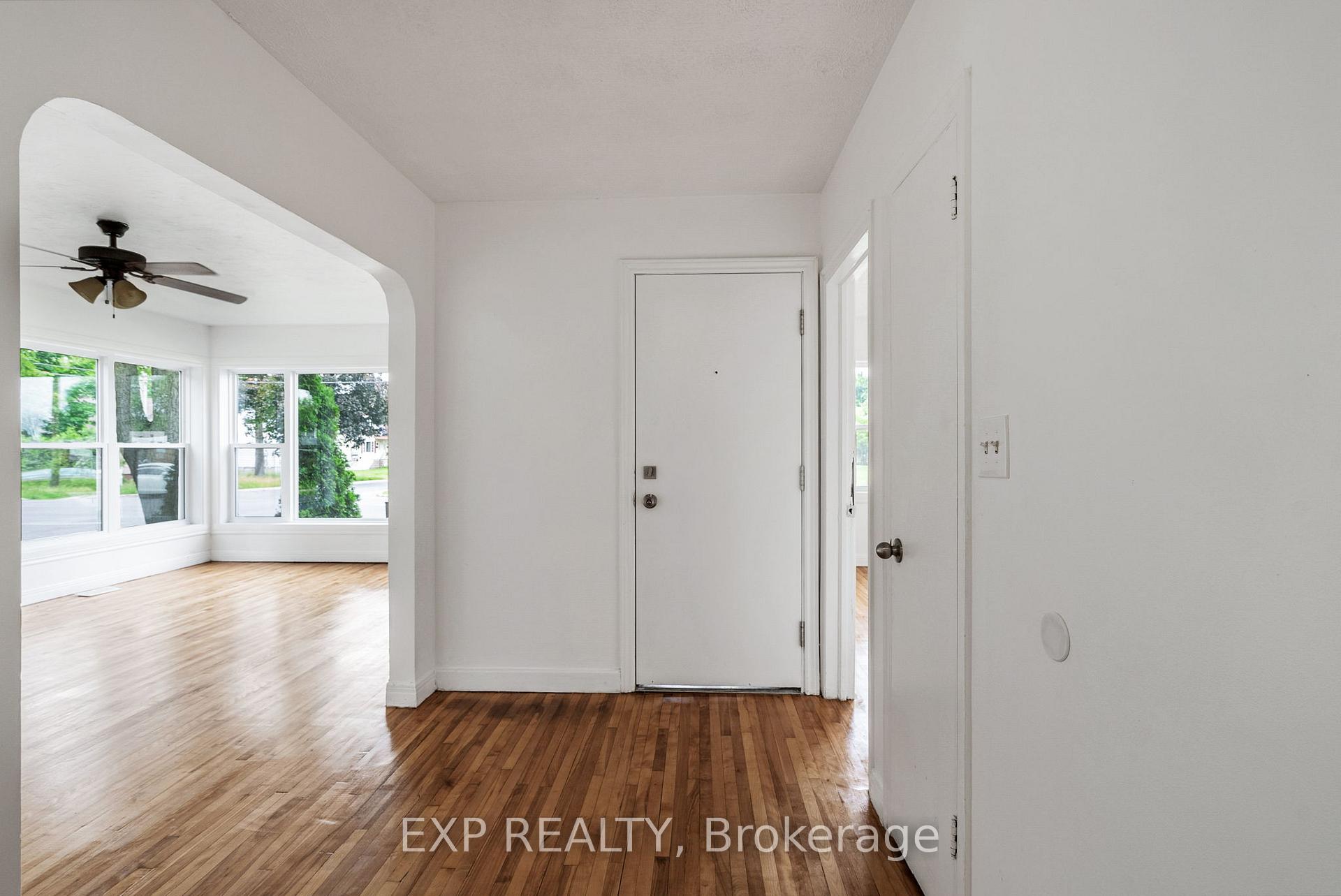 Photo 4 of 1301 Easton Avenue, Cornwall — HOMEH
